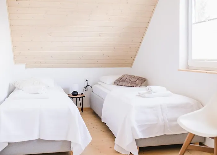 Murawki Dom Blisko Jeziora * Urowo