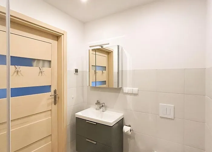 Murawki Dom Blisko Jeziora Urowo