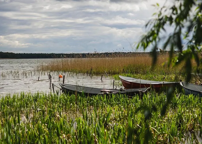 Murawki Dom Blisko Jeziora Urowo